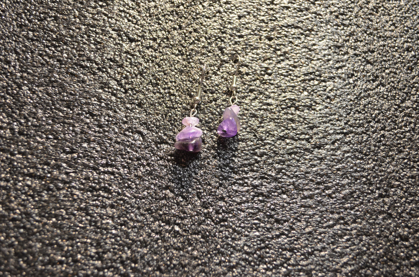 AMETHYIST GEN STONE WIRE EAR RINGS