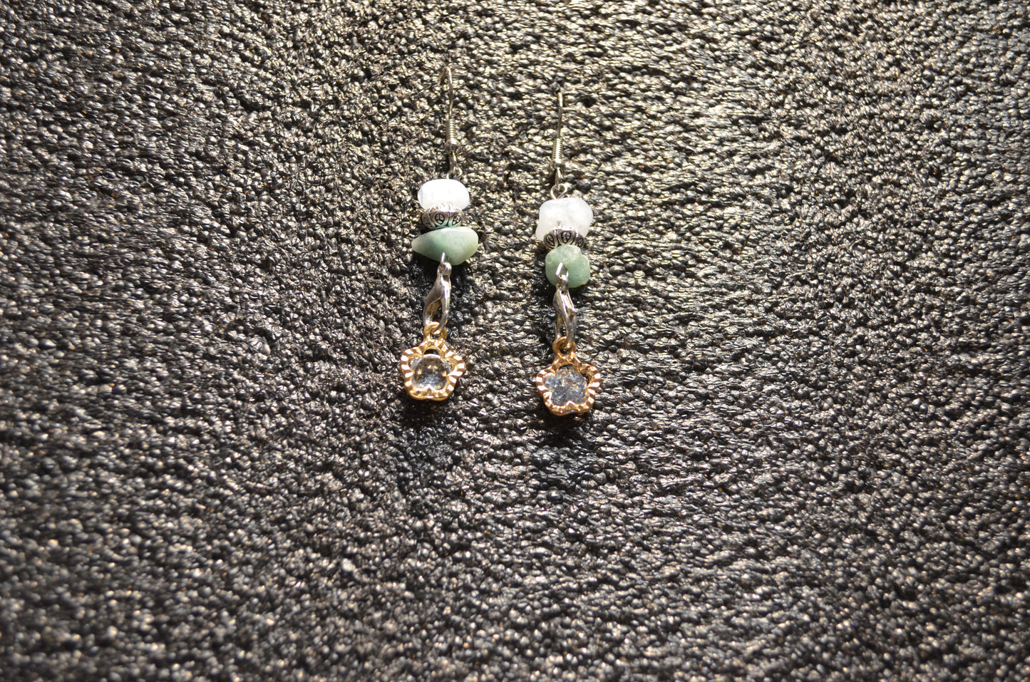 GREEN FLORAL EAR RINGS WITH ZIRCONIA PENDANTES